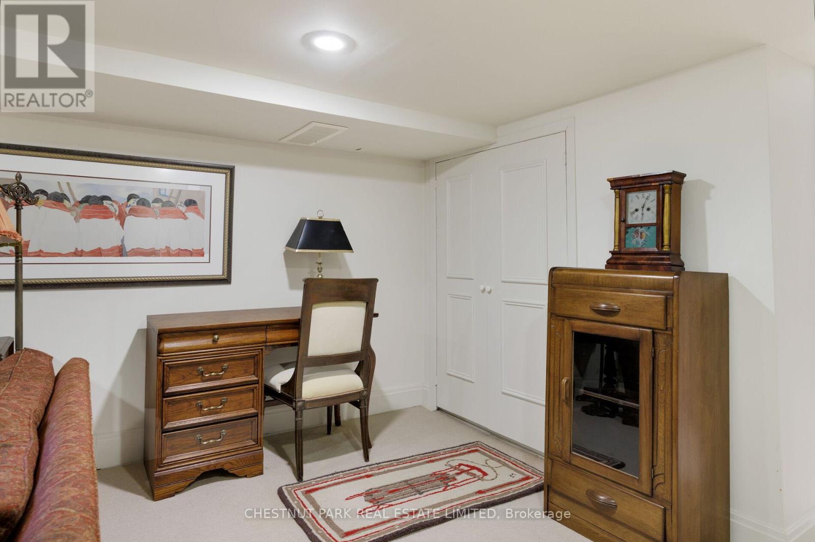 110 HILLSDALE AVENUE W - 39