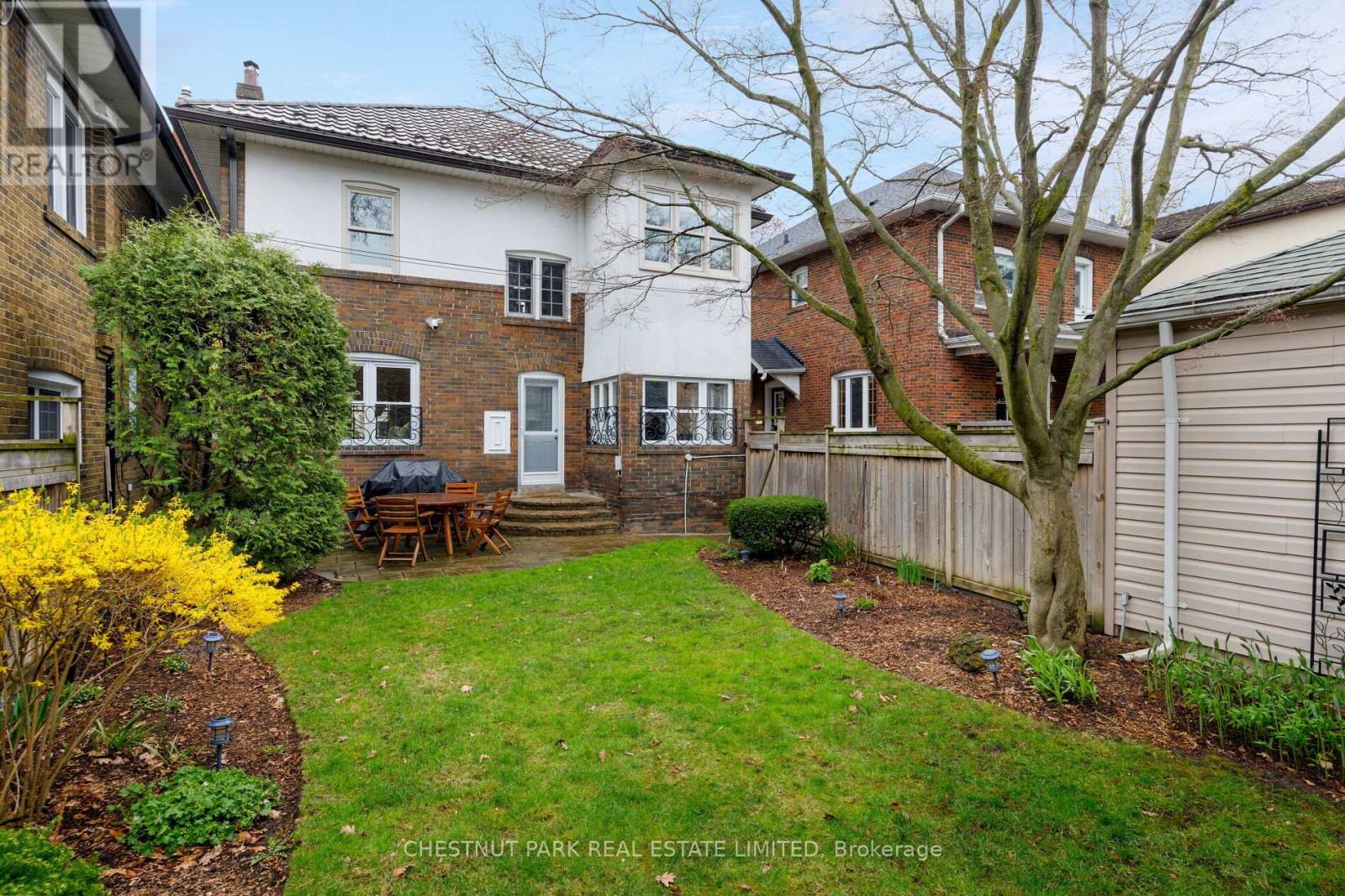 110 HILLSDALE AVENUE W - 46