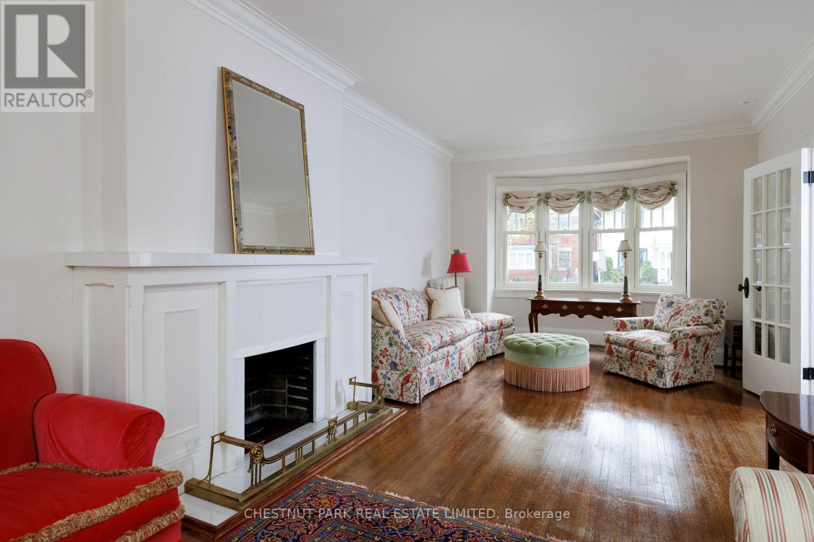 110 HILLSDALE AVENUE W - 7