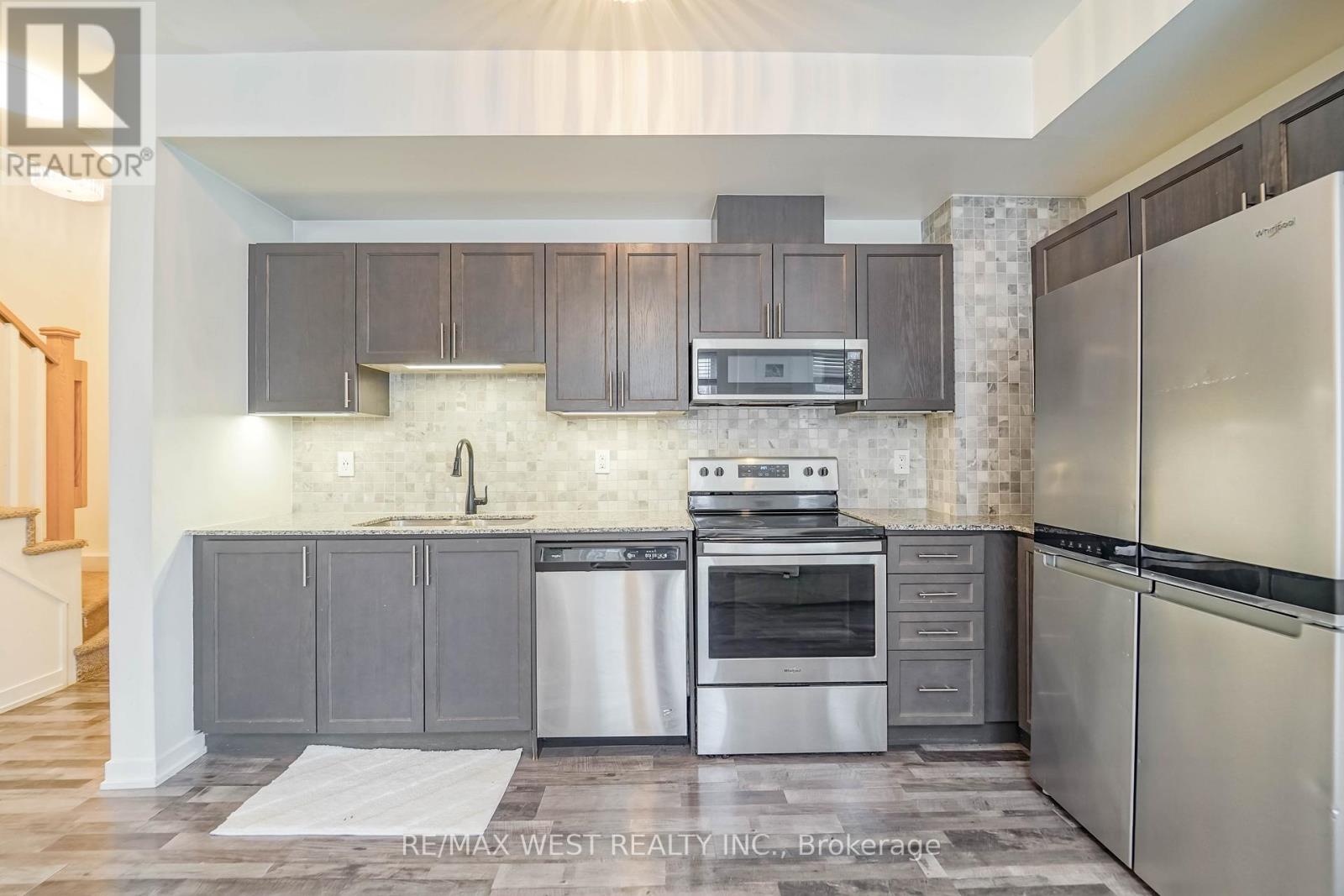 #211 1460 WHITES ROAD N - 4