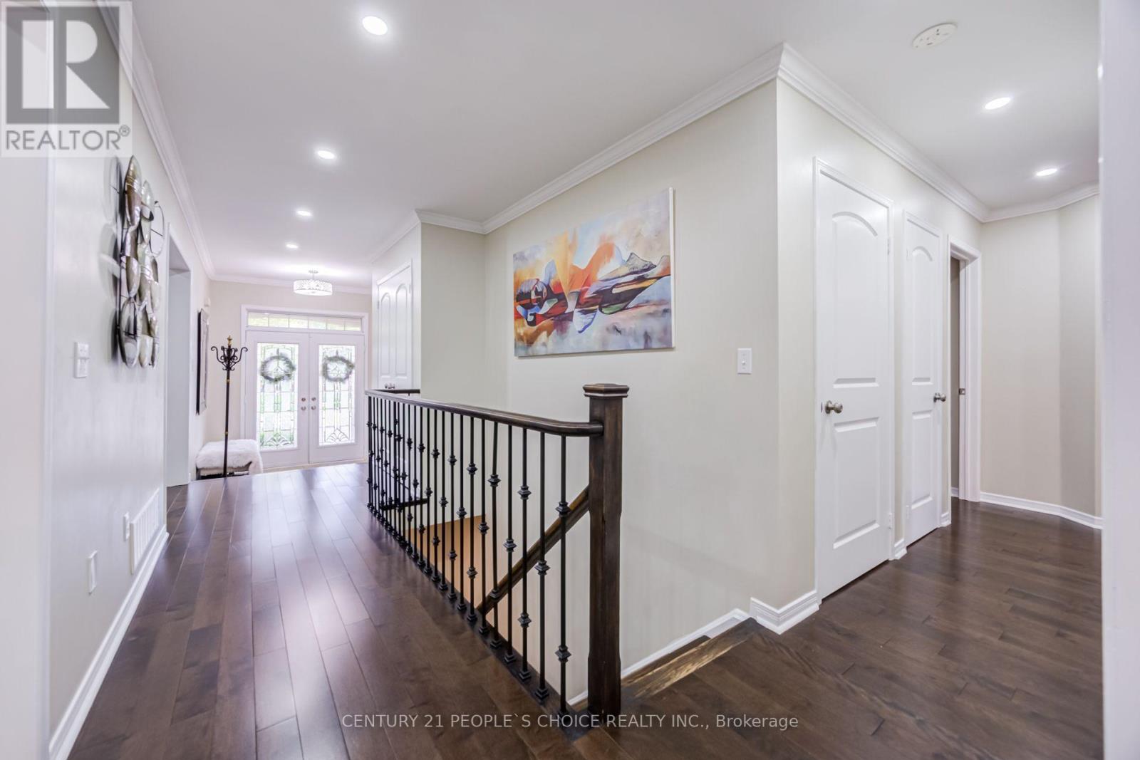 43 JENNINGS DRIVE - 18