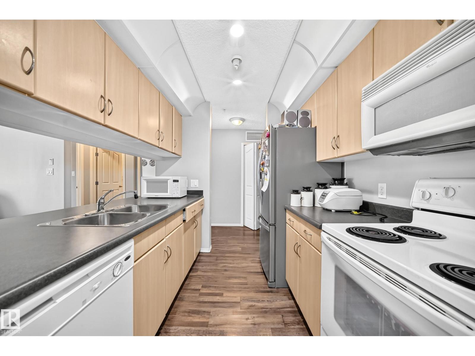 #232 16311 95 ST NW - 15
