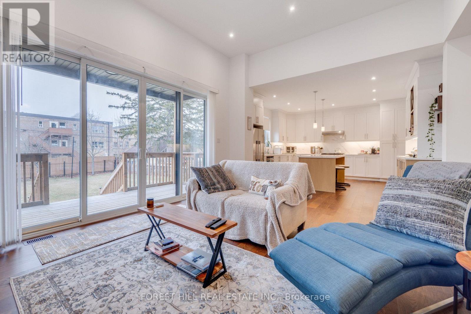 38 THIRTY FIRST STREET - 10