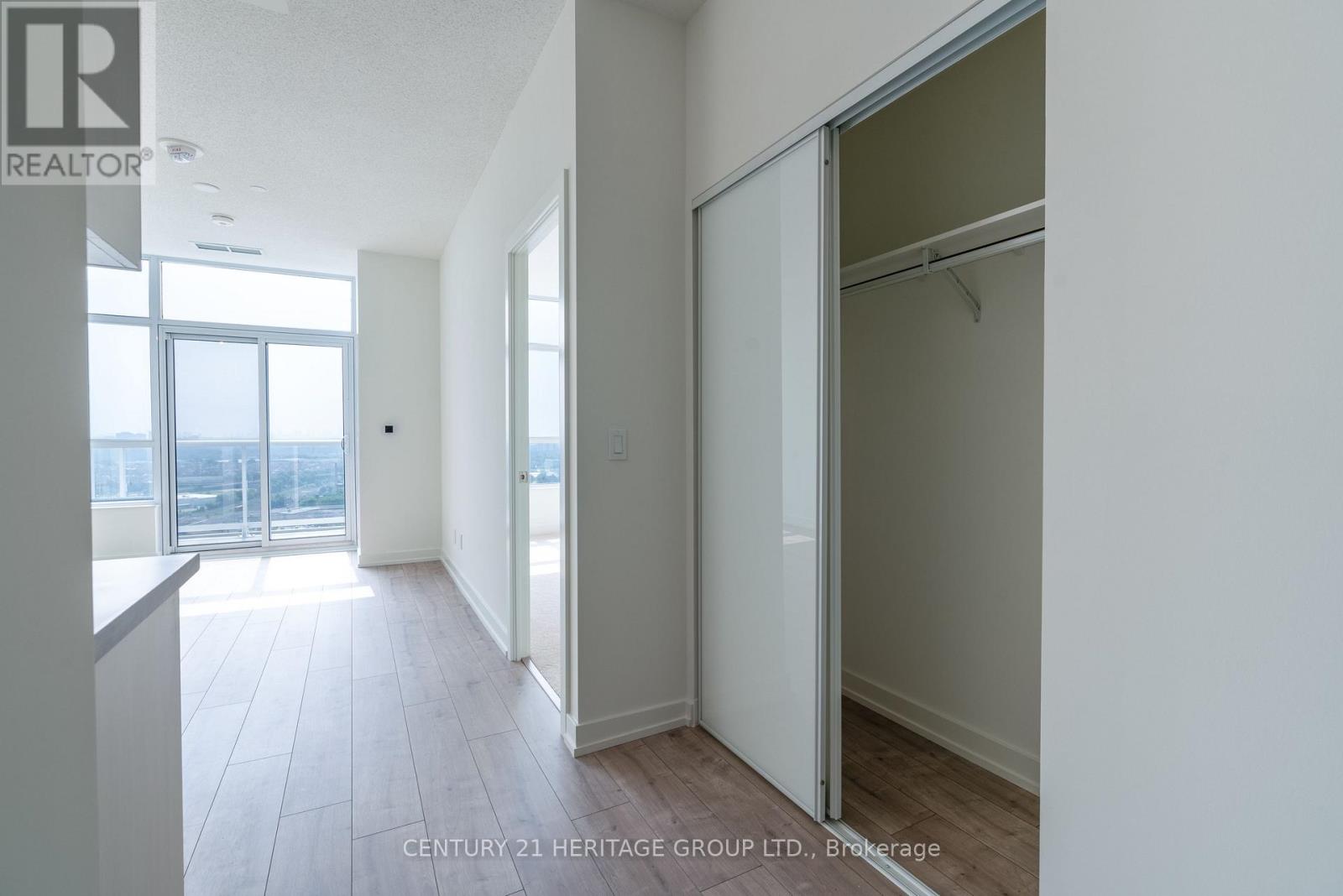#2202 10 WILBY CRESCENT - 12