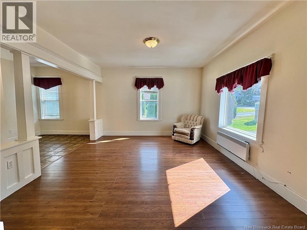806 Main Street - 10