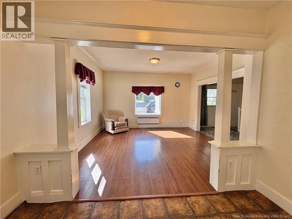 806 Main Street - 13