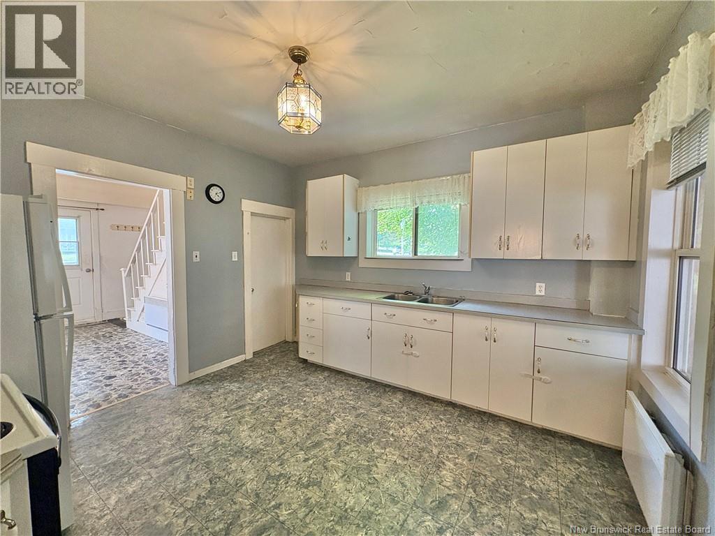 806 Main Street - Image 17