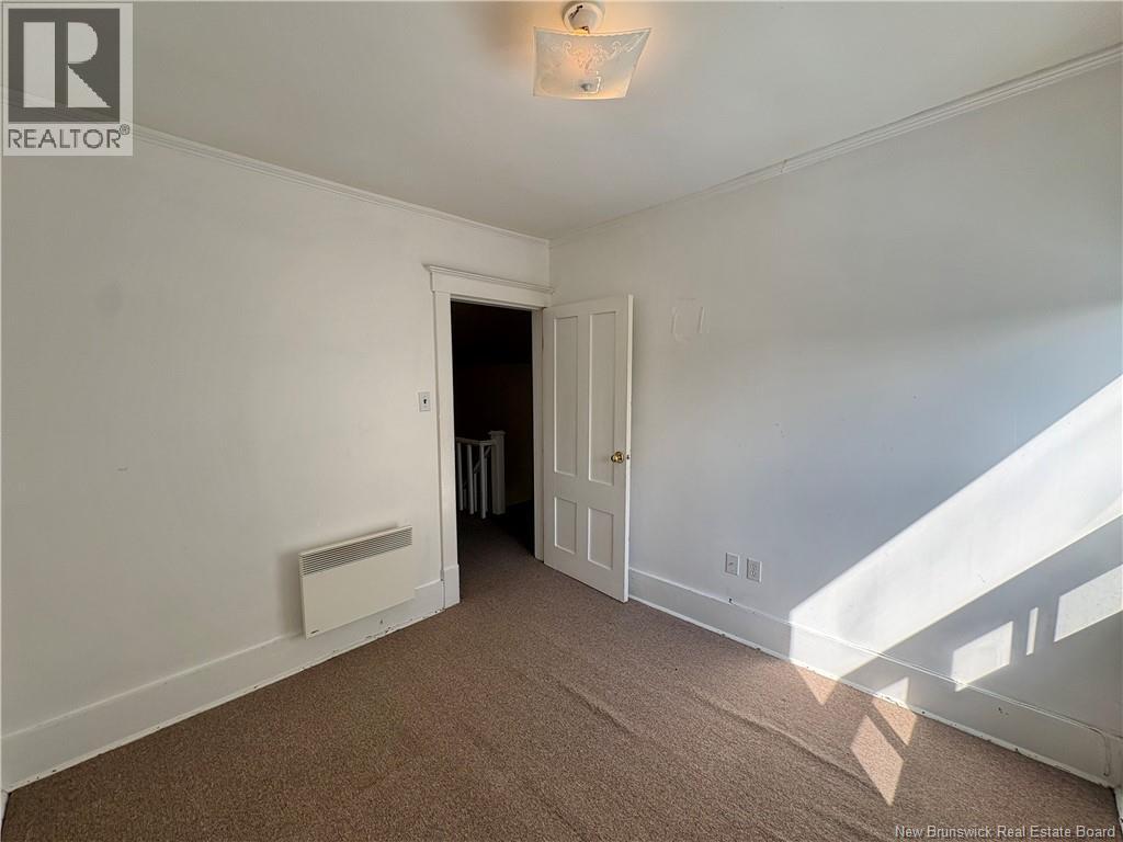 806 Main Street - Image 25