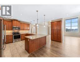 Den - 3388 Skaha Lake Road Unit# 1203, Penticton, BC V2A6G4 Photo 7