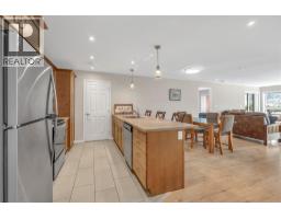 3pc Ensuite bath - 3346 Skaha Lake Road Unit# 804, Penticton, BC V2A6G4 Photo 6