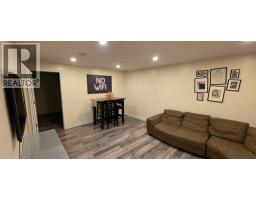 Bedroom - 2515 Cochrane Road Nw, Calgary, AB T2M4H8 Photo 12