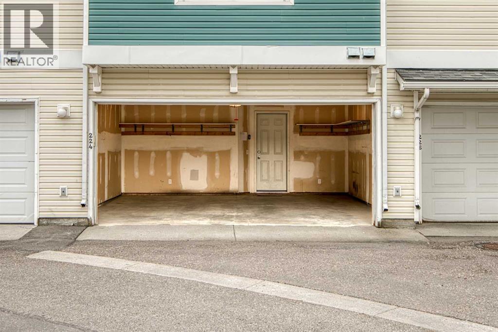 224 Mckenzie Towne Link SE - 29
