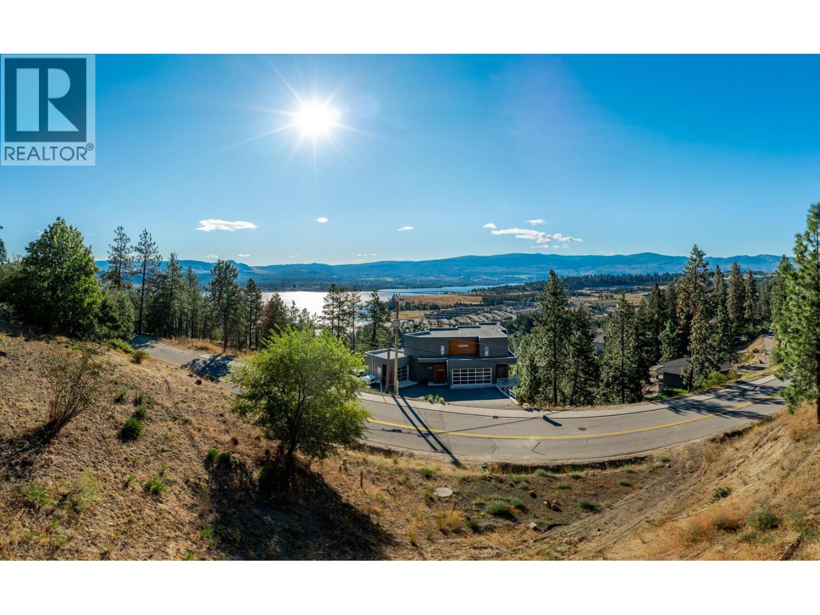 1386 Bear Creek Road, West Kelowna
