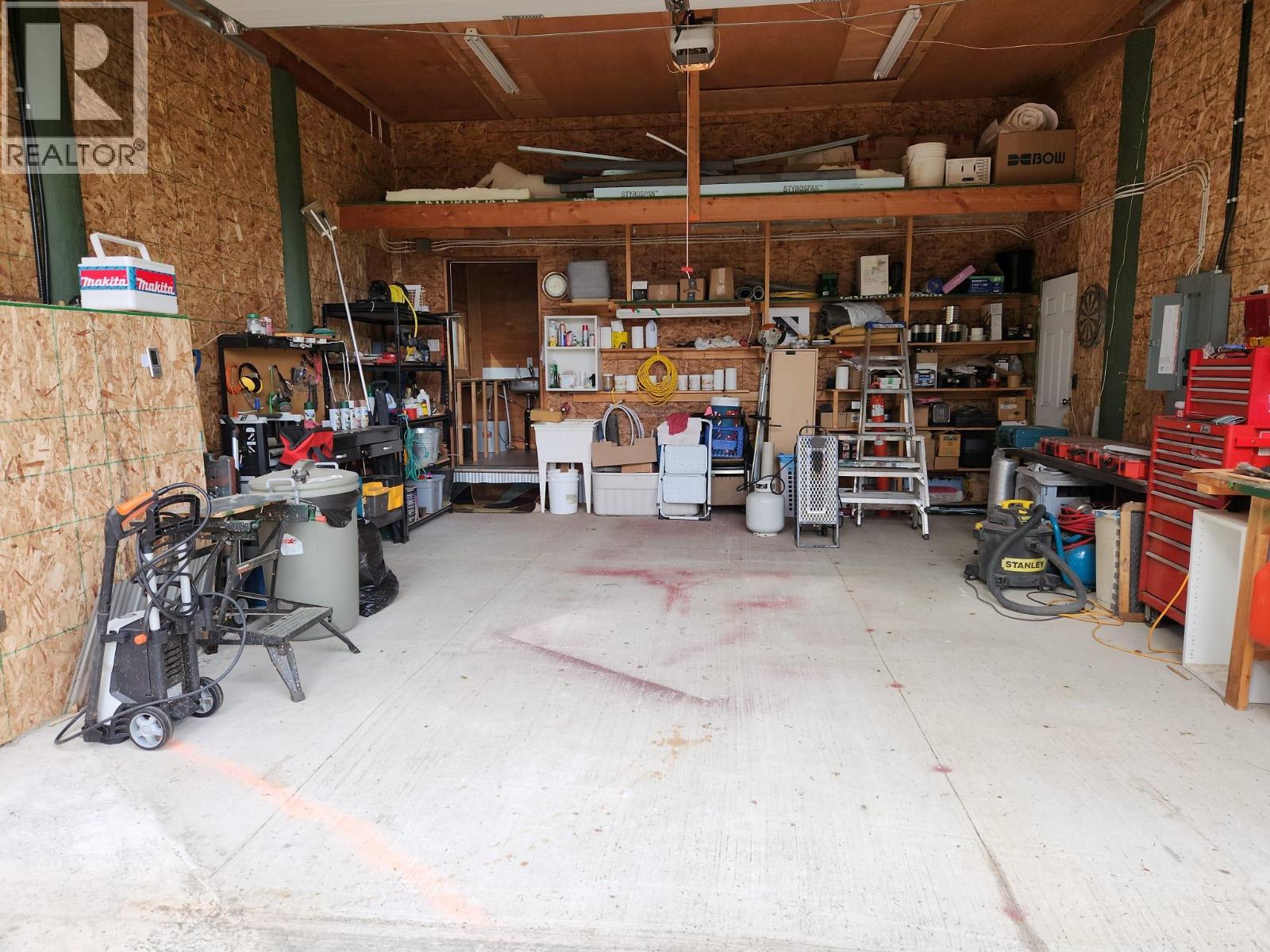 1273 QUEENS BAY Road, Balfour