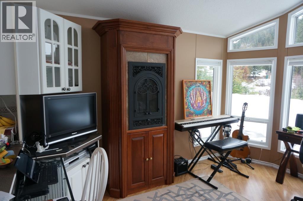1273 QUEENS BAY Road, Balfour
