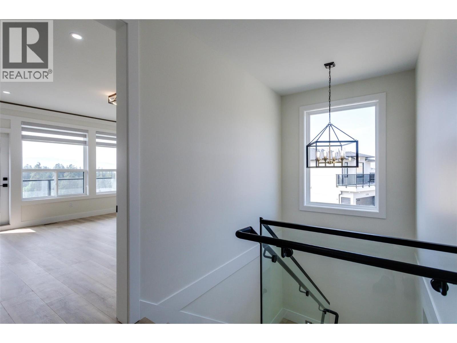 1136 Hume Avenue, Kelowna