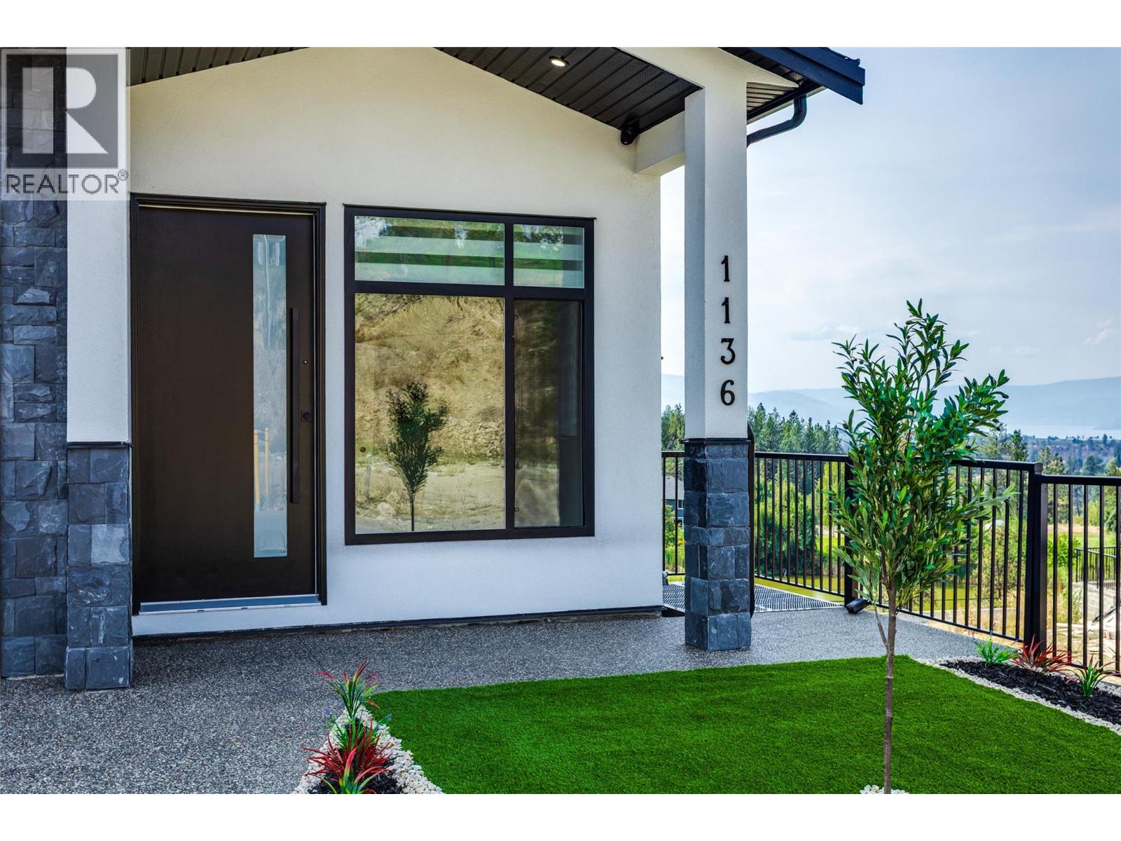 1136 Hume Avenue, Kelowna