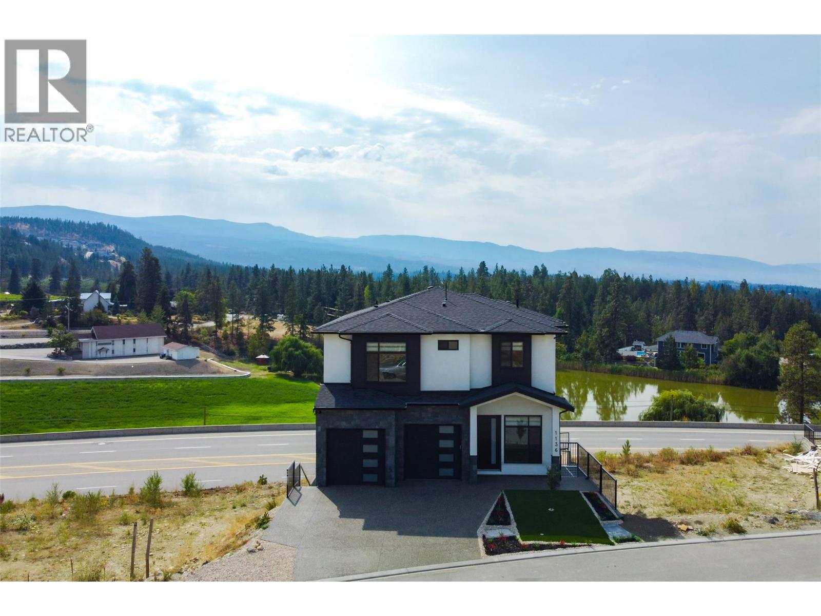1136 Hume Avenue, Kelowna
