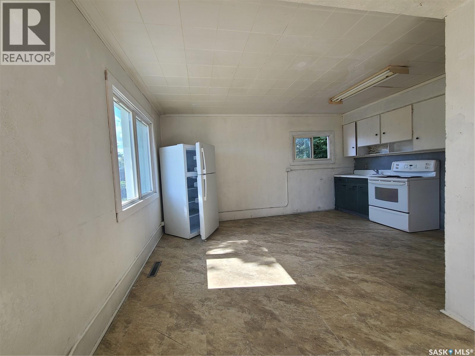 130 26th STREET W - 2