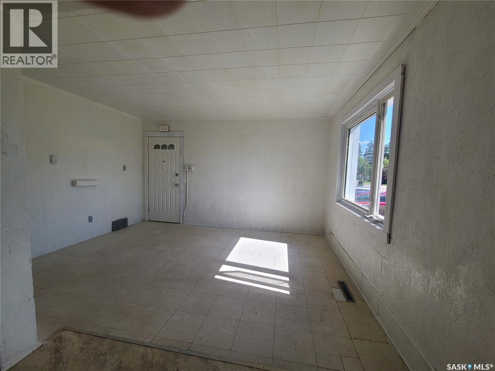 130 26th STREET W - 3