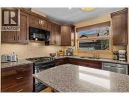 Primary Bedroom - 516 8th Avenue, Canmore, AB T1W2E3 Photo 13