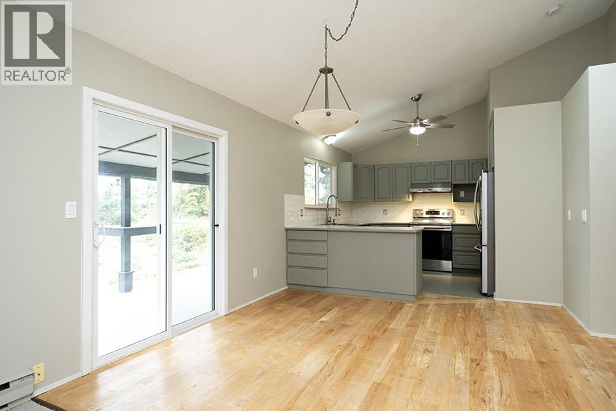 6173 BLIGH ROAD, Sechelt — photo 7