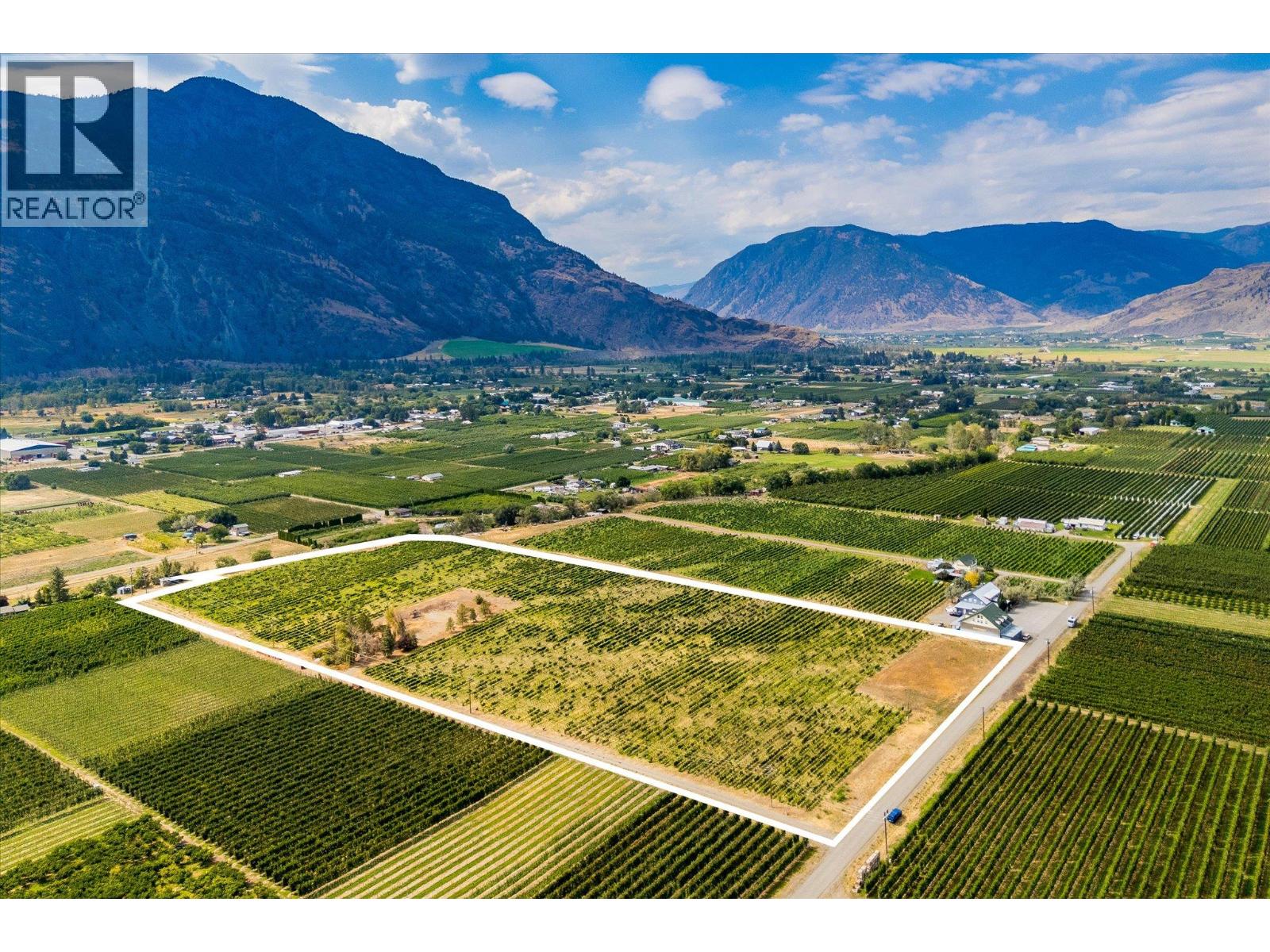 2025 Surprise Drive, Cawston, British Columbia, V0X1C2, Cawston, British Columbia — photo 1 of 5