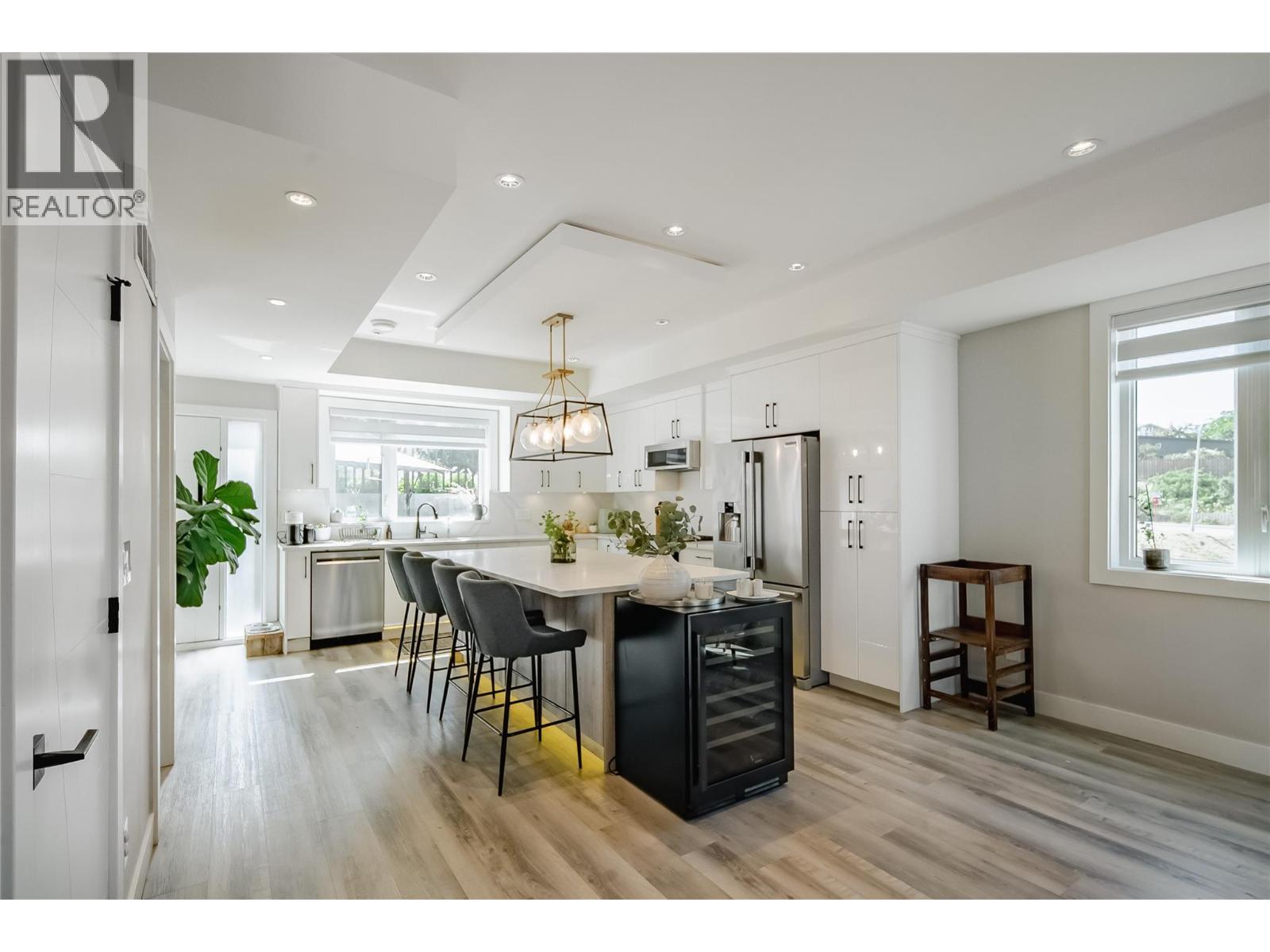  1524 Lakeview Street, Kelowna