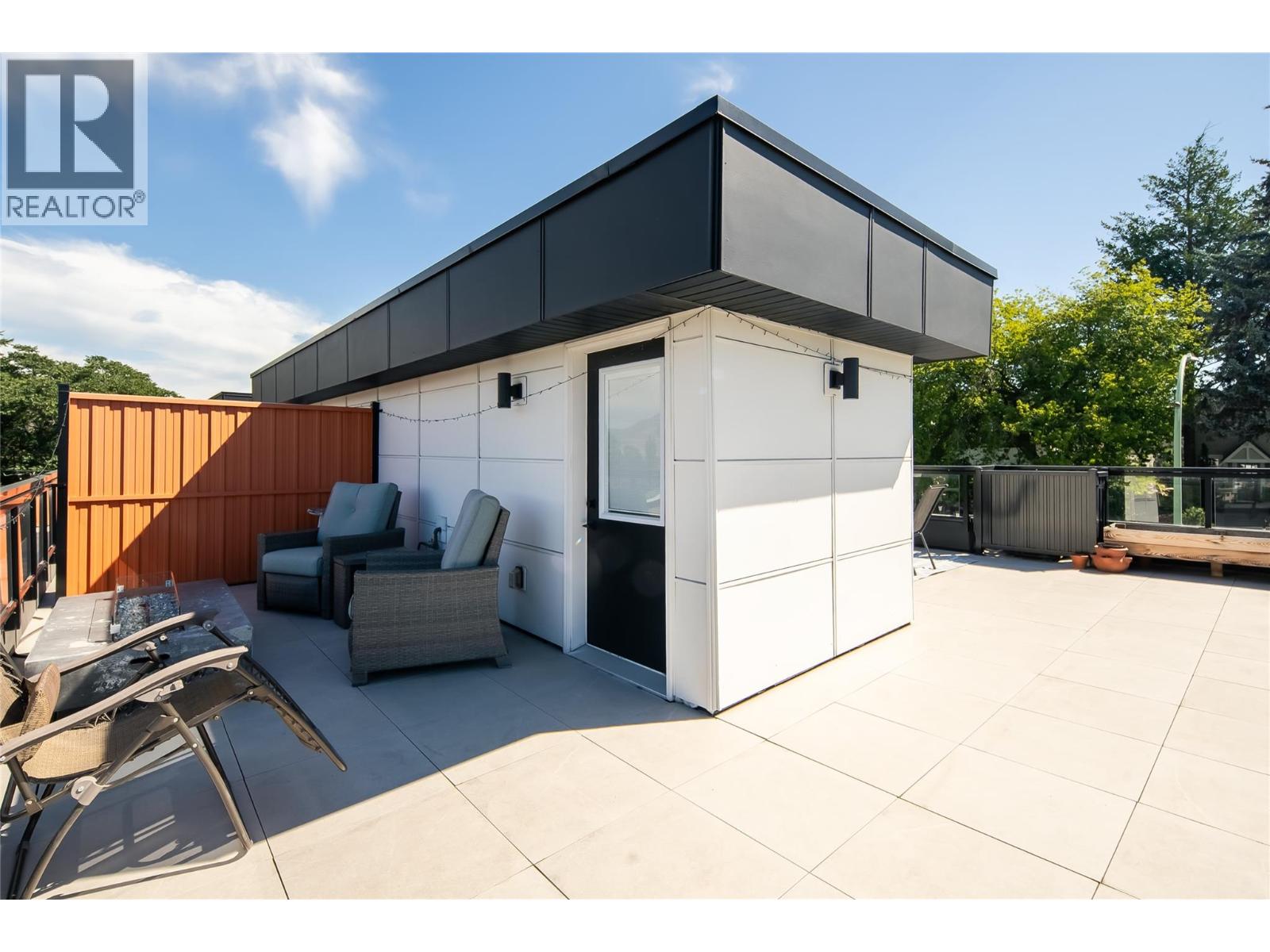  1524 Lakeview Street, Kelowna