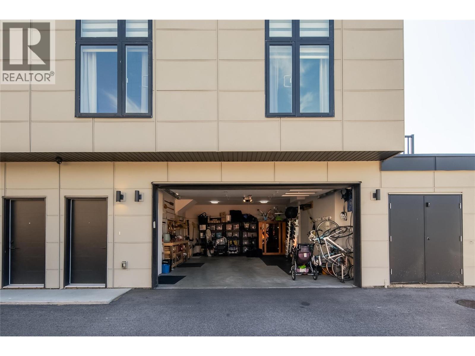  1524 Lakeview Street, Kelowna