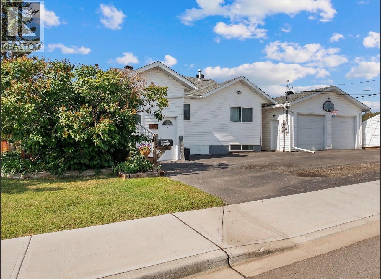 1400 96 Avenue - 1
