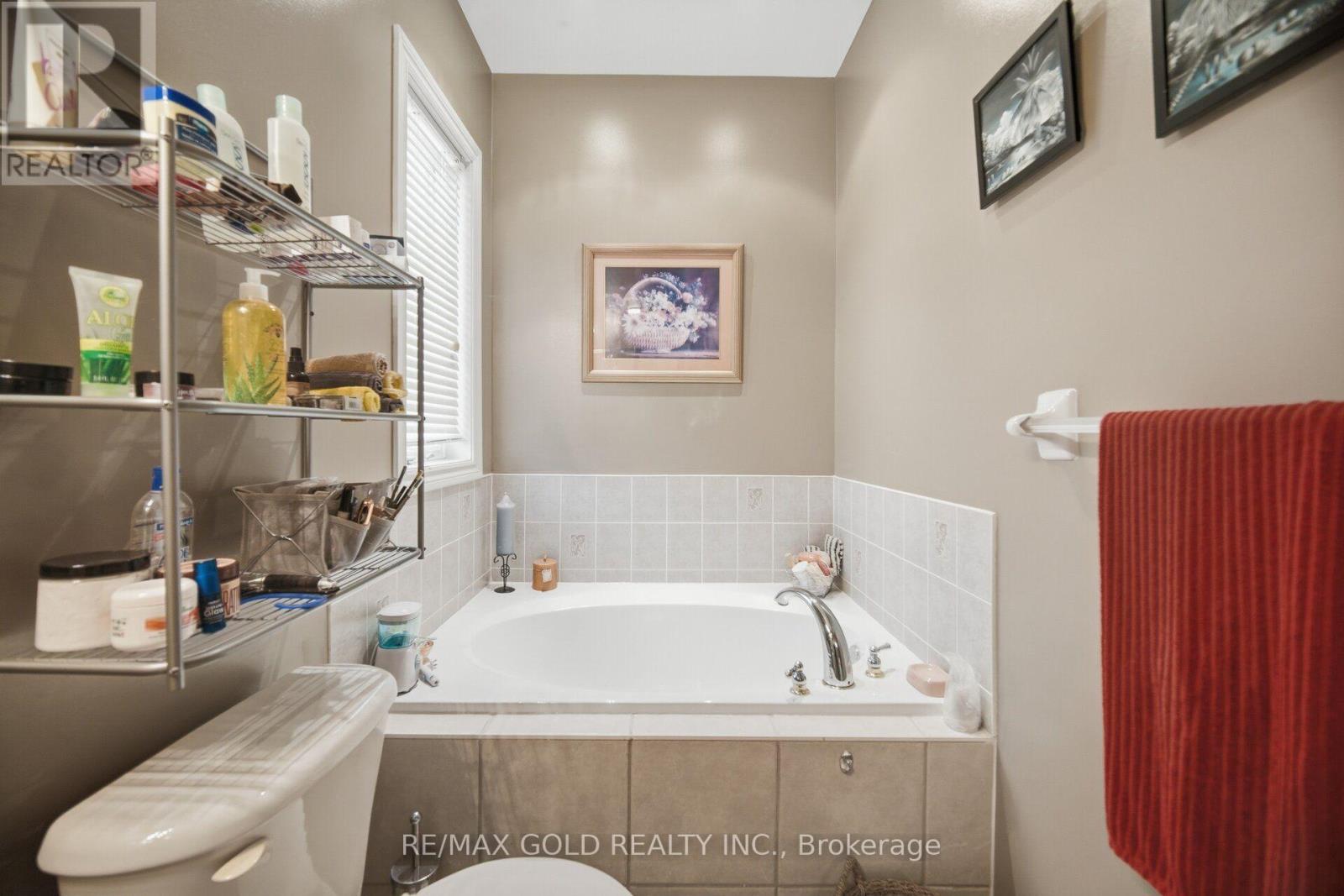 2 SPRUCEWOOD CRESCENT - Image 22