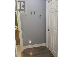103, Room 1 - 60 Fairfax Crescent, Toronto, ON M1L0E1 Photo 7