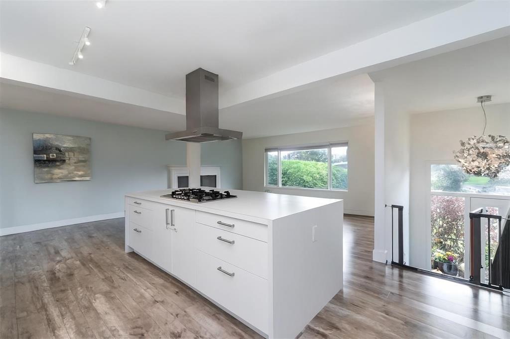 46573 ELGIN Drive, Chilliwack, British Columbia, V2P6T2, Chilliwack, British Columbia — photo 4 of 5