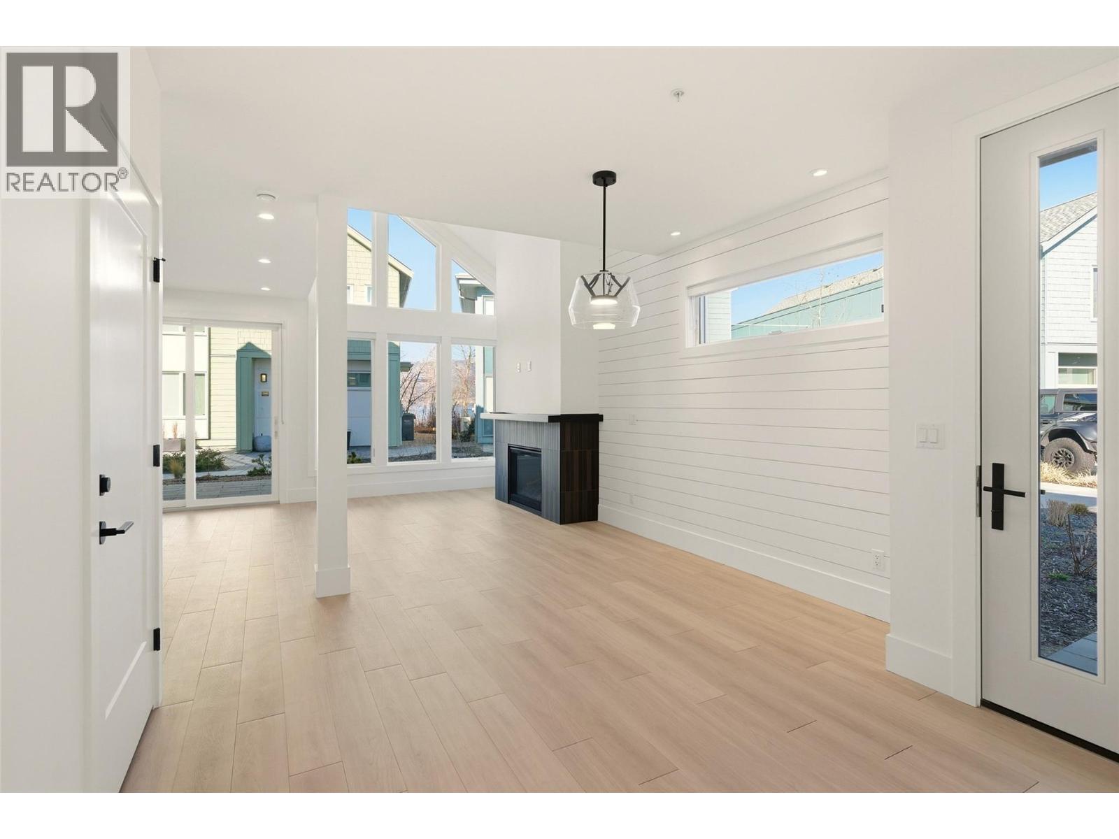 3000 Landry Crescent, Summerland