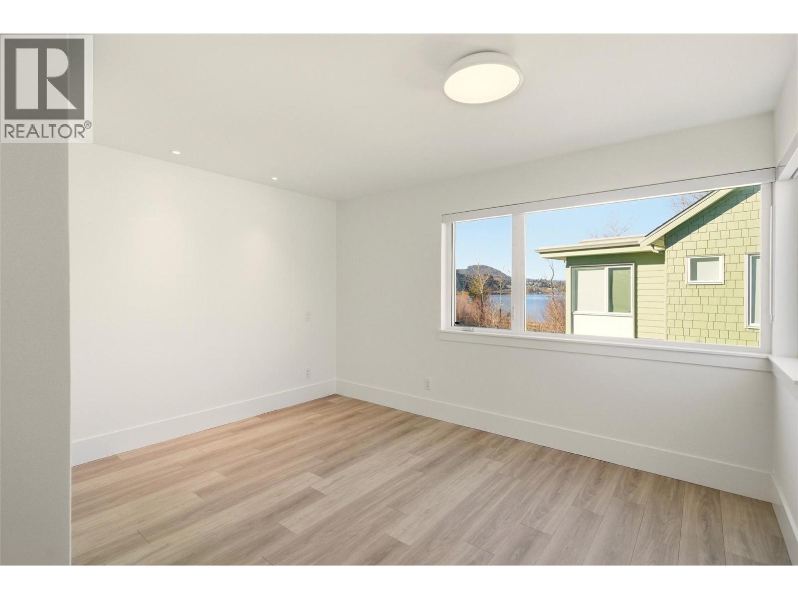 3000 Landry Crescent, Summerland