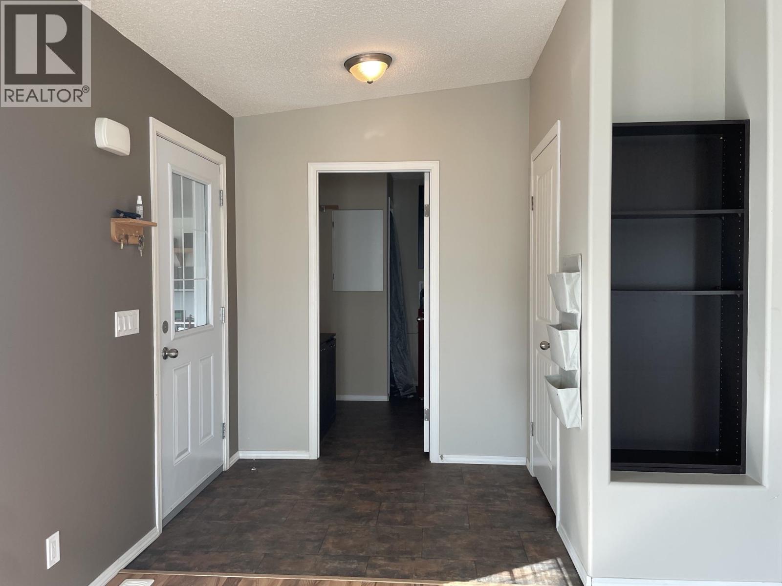 34 PEBBLE DRIVE - 12