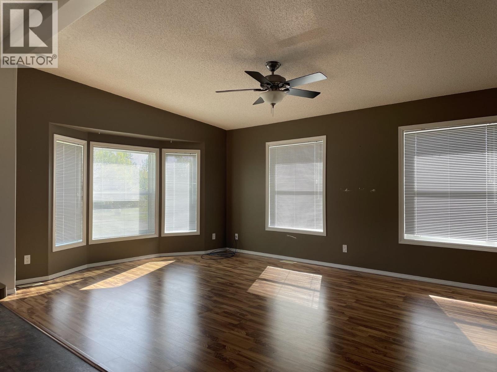 34 PEBBLE DRIVE - Image 14