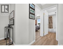 4pc Ensuite bath - 301 65 Hochelaga Street W, Moose Jaw, SK S6H2E9 Photo 6