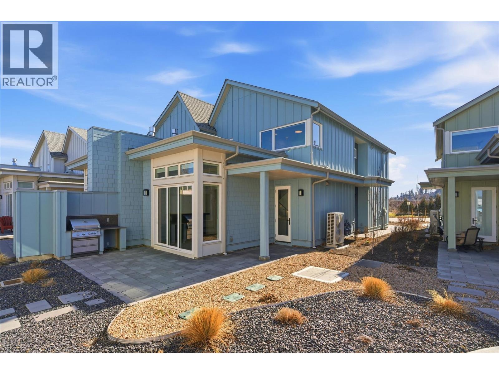 3290 Landry Crescent, Summerland