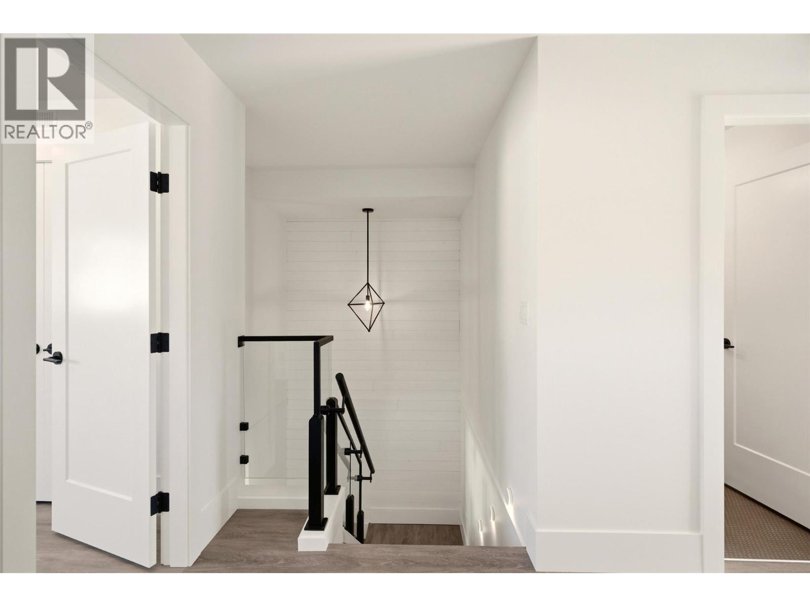 3290 Landry Crescent, Summerland