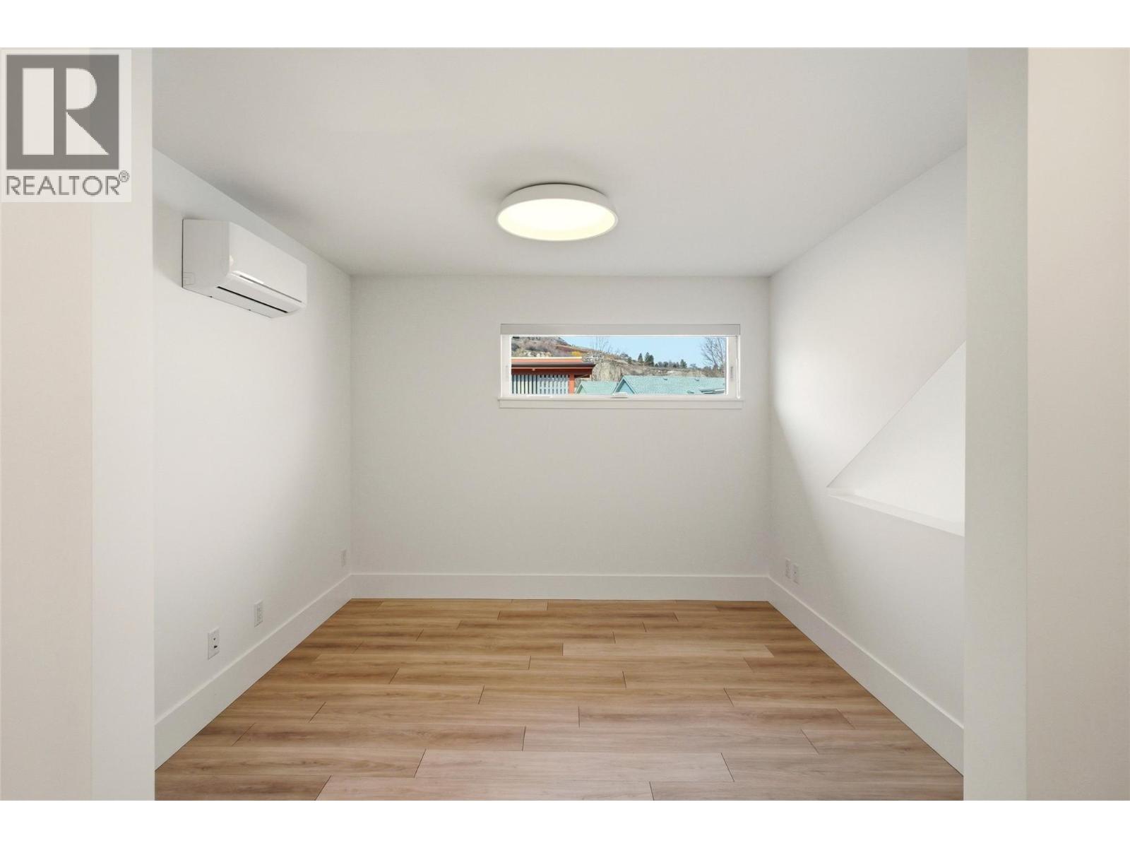 3170 Landry Crescent, Summerland