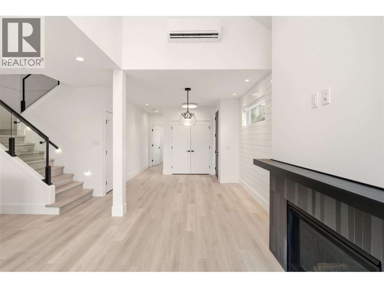 3170 Landry Crescent, Summerland