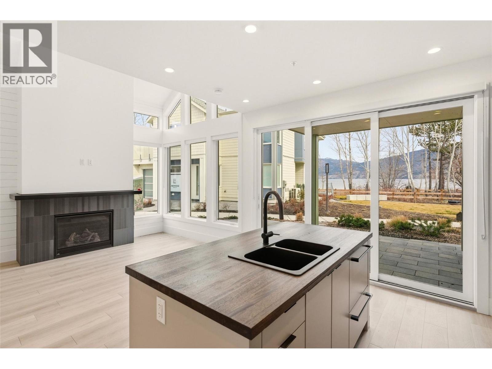 3170 Landry Crescent, Summerland