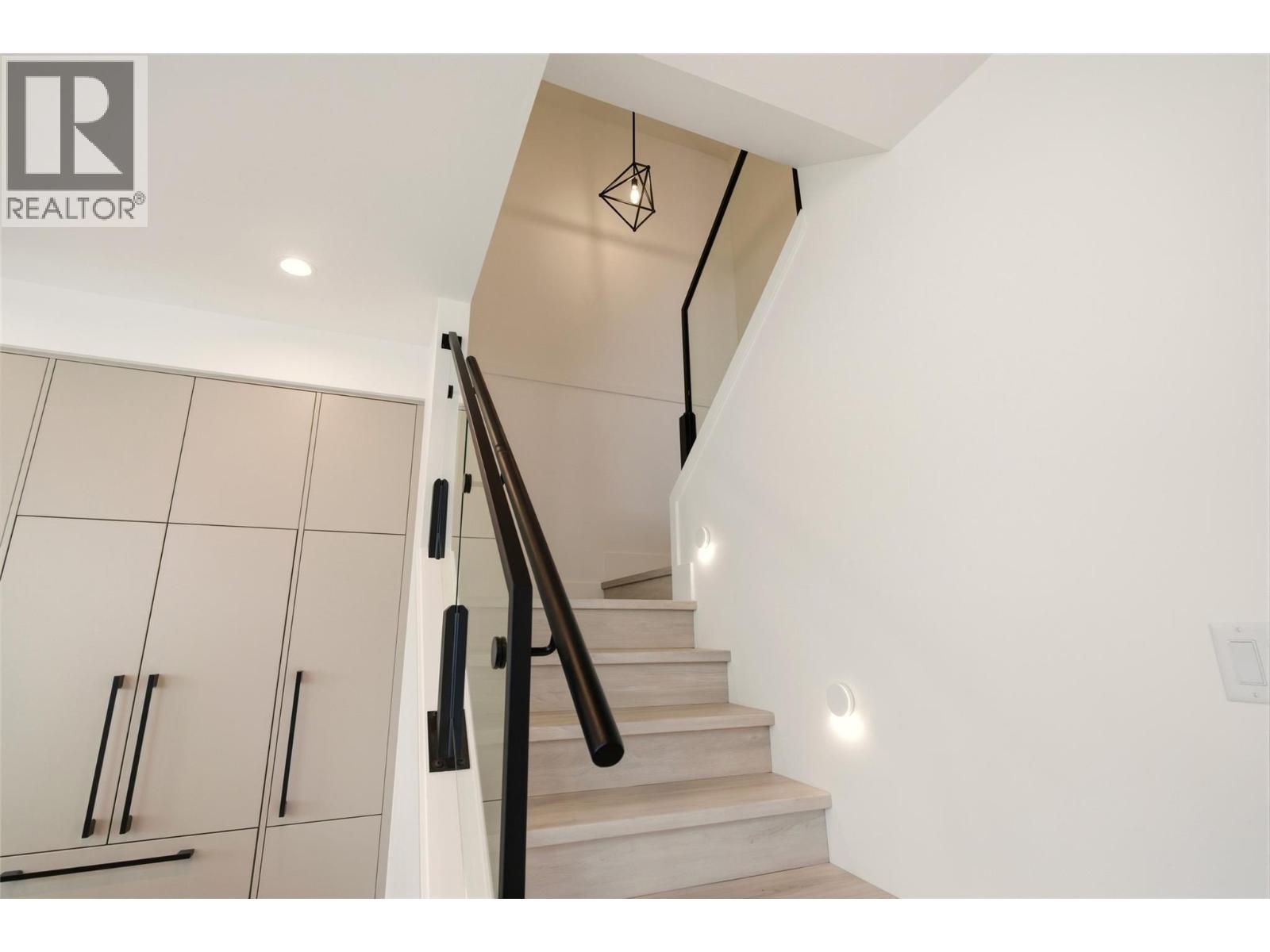 3170 Landry Crescent, Summerland