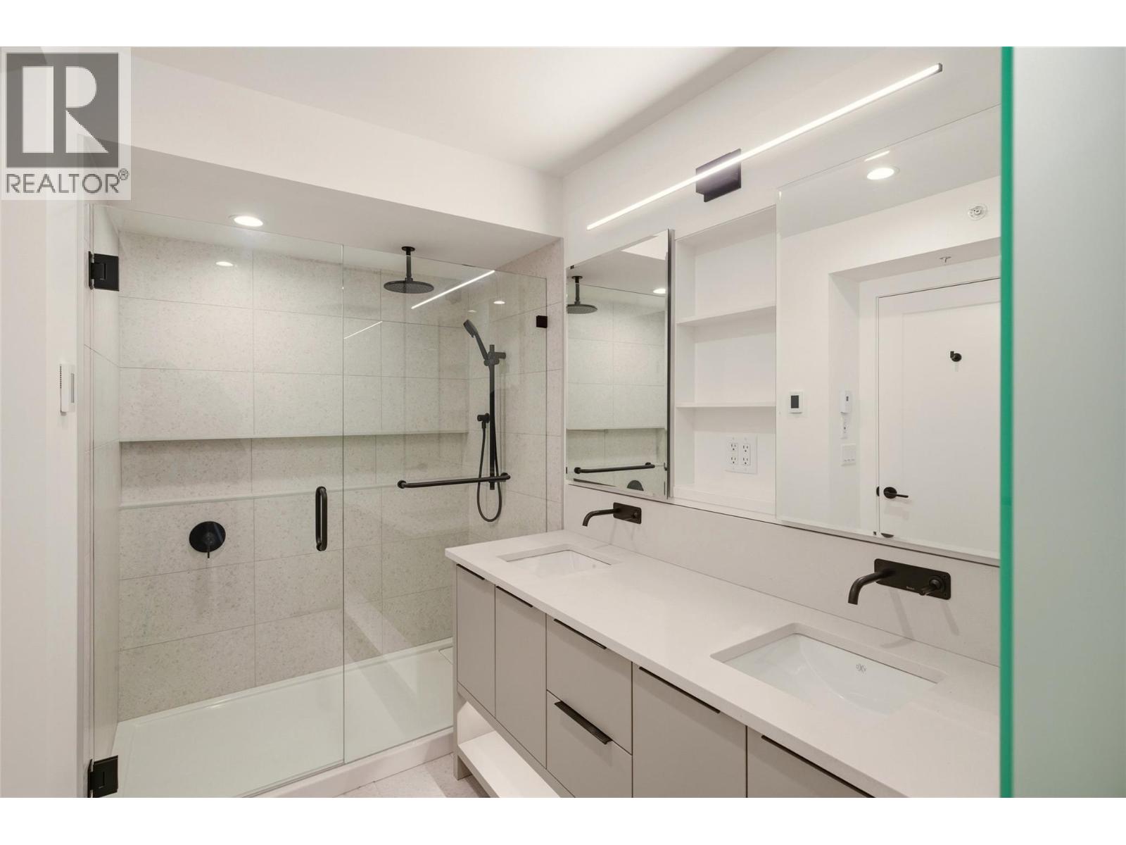 3170 Landry Crescent, Summerland
