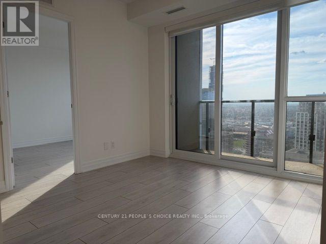 #3601 30 ELM DRIVE - 12