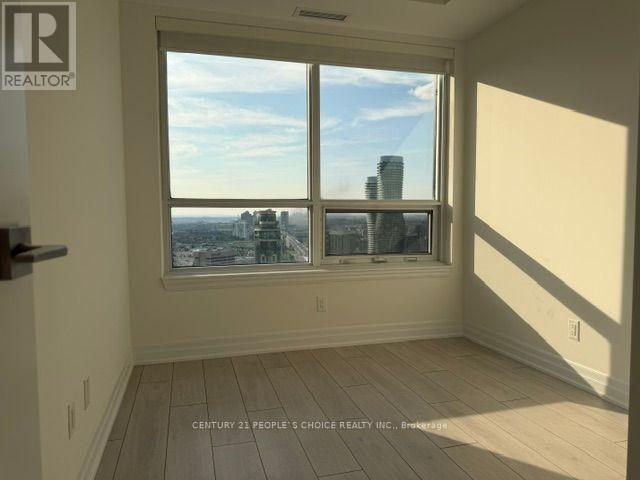 #3601 30 ELM DRIVE - 17