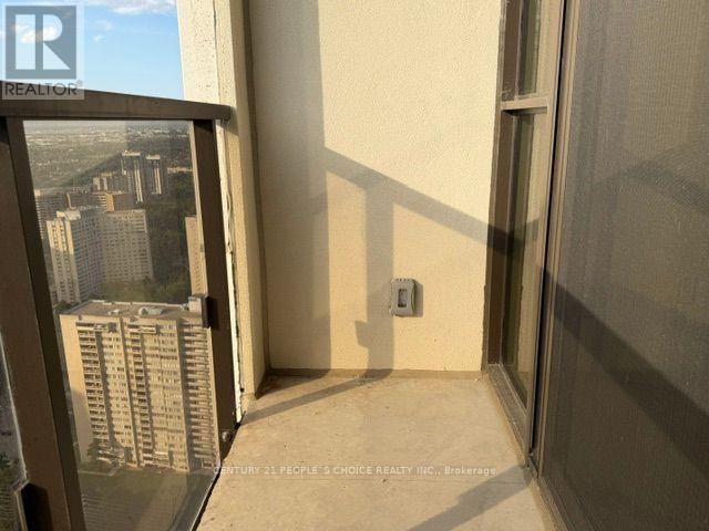 #3601 30 ELM DRIVE - 22