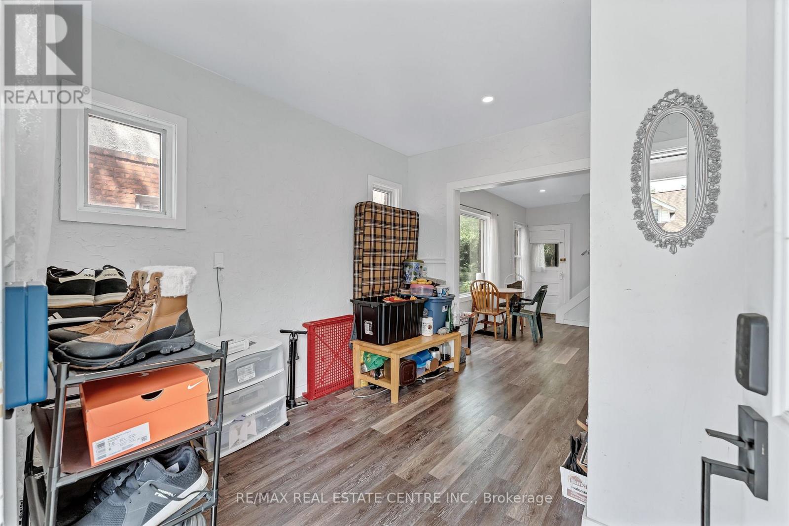 374 JOSEPHINE AVENUE - 8